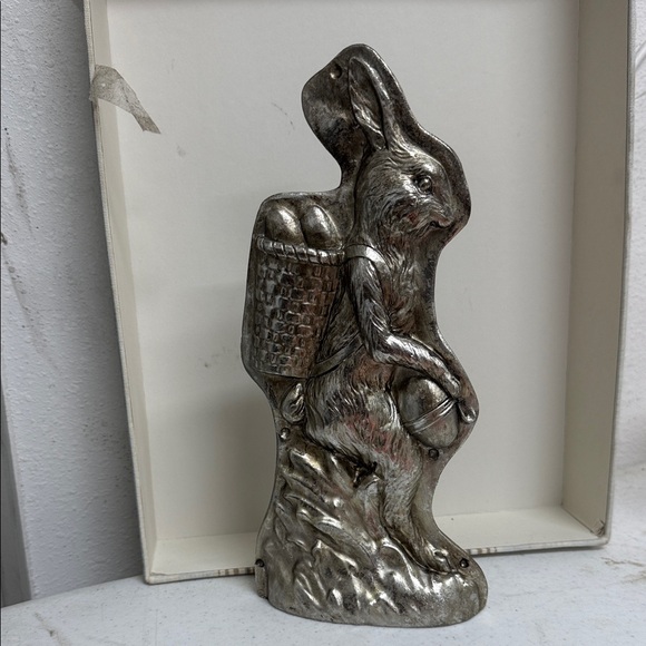 Other - Silver Bunny Figurine Sculpture - Decorative Home Art Easter